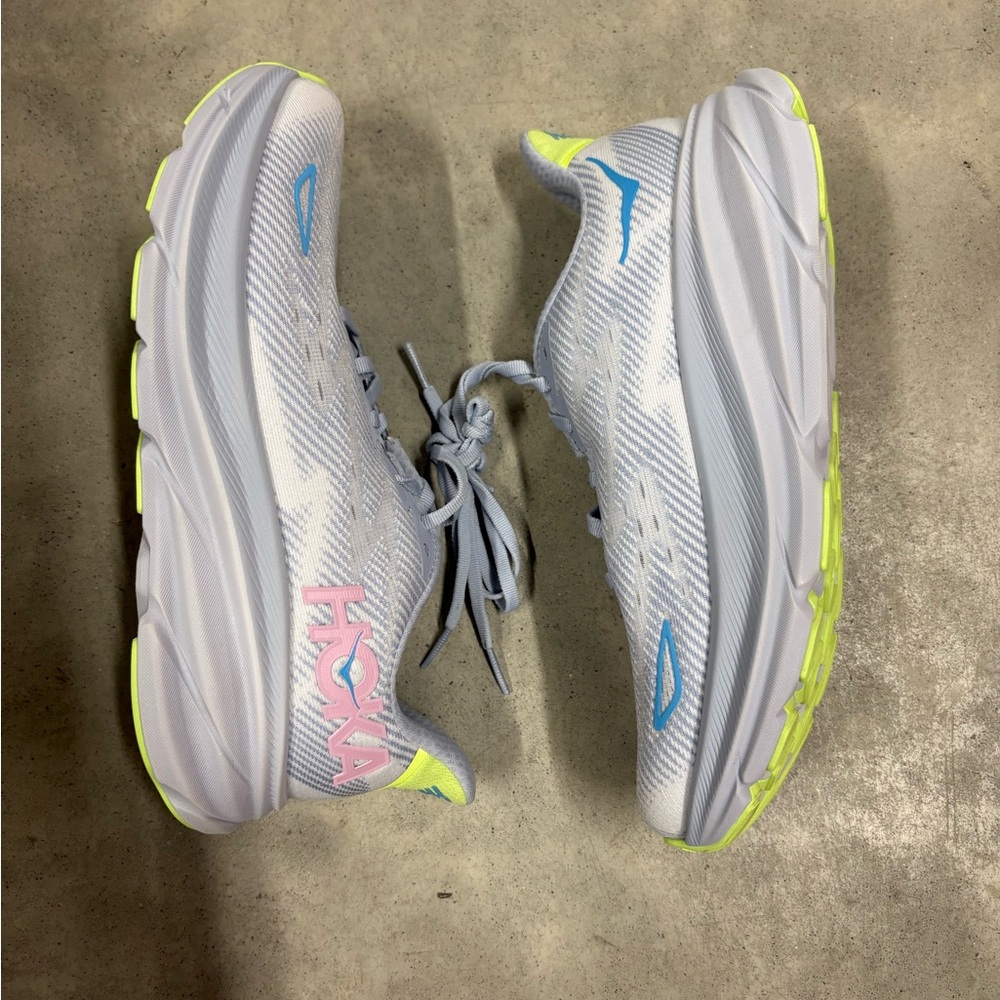 W HOKA Clifton 9 - Picture 4 of 7